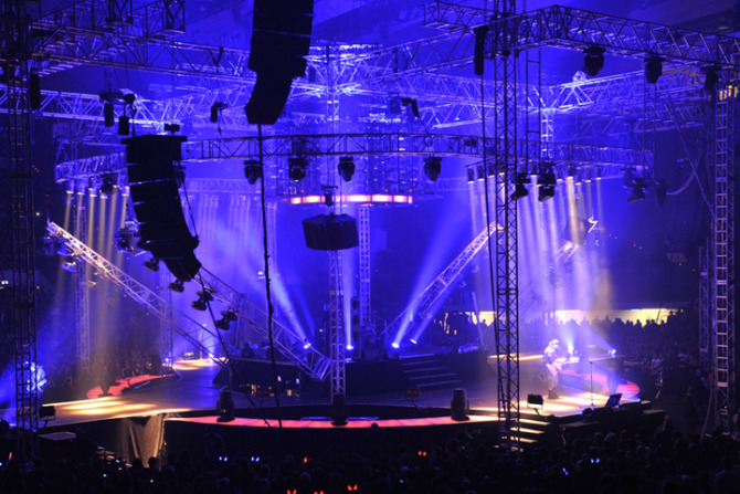 Longman stage lighting publish new led moving head light