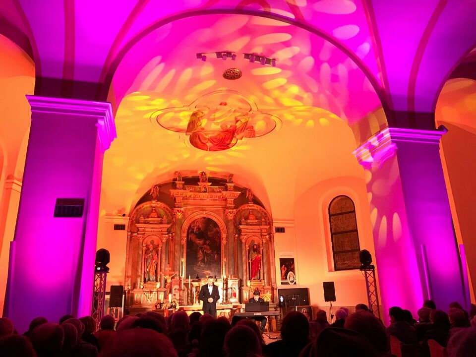 par light for church