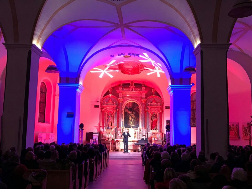 par light for church